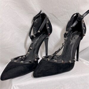 Black T-Strap Studded Pumps